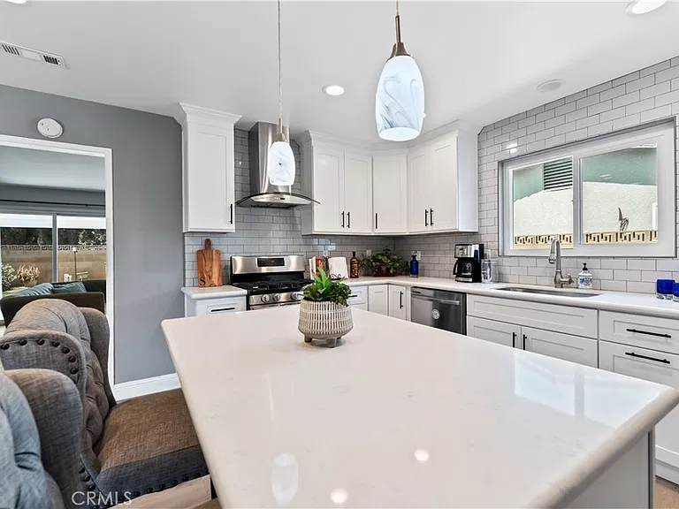 2416 E Lizbeth Ave, Anaheim, CA 92806